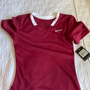Maroon and white nike tee